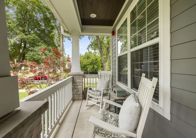 Photo 2 of Single family home for sale at 799 Hill Ave, Glen Ellyn, IL 60137 | MLS# 12731993 | Listing updated on 2026-09-16