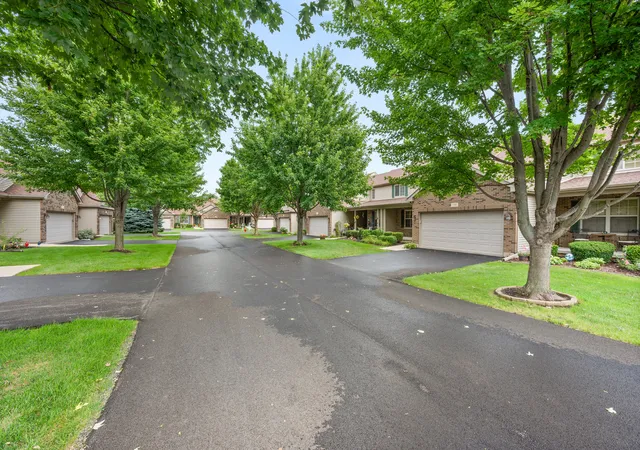 Photo 3 of Sale Pending at 736 Dolores Ln, Sycamore, IL 60178 | MLS# 12731995 | Listing updated on 2026-09-04