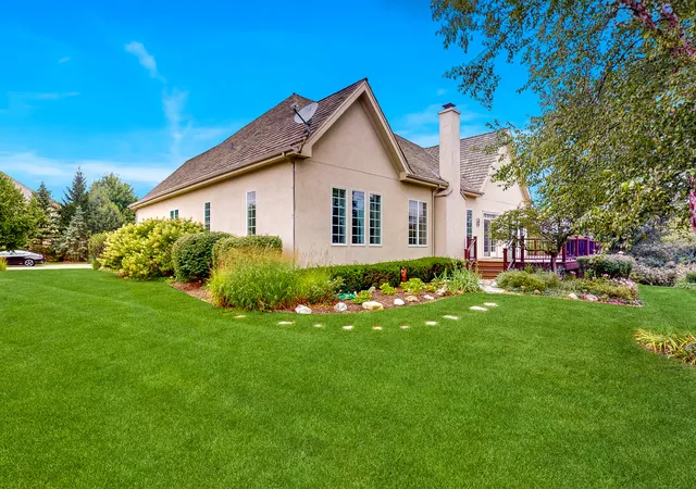 Photo 2 of Single family home for sale at 1043 Ridgeview Dr, Inverness, IL 60010 | MLS# 12732015 | Listing updated on 2026-09-29