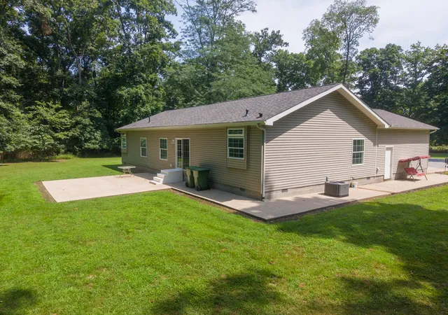Photo 3 of Single family home for sale at 15577 N Stone Ln, Mt Vernon, IL 62864 | MLS# 12732018 | Listing updated on 2026-09-01