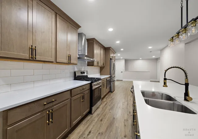 Photo 3 of Single family home for sale at 355 Hiawatha Dr, Lake In The Hills, IL 60156 | MLS# 12732031 | Listing updated on 2026-10-07