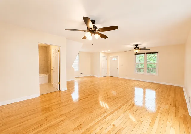 Photo 4 of Single family home for sale at 4857 W Berenice Ave, Chicago, IL 60641 | MLS# 12732083 | Listing updated on 2026-09-15