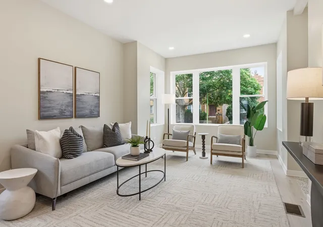 Photo 3 of Single family home for sale at 4431 N Marmora Ave, Chicago, IL 60630 | MLS# 12732107 | Listing updated on 2026-09-22