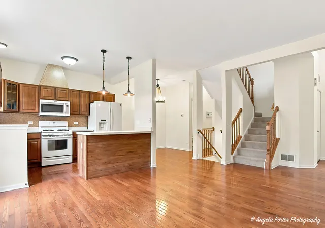 Photo 3 of Townhouse for sale at 2714 Kendall Xing, Johnsburg, IL 60051 | MLS# 12732175 | Listing updated on 2026-10-06