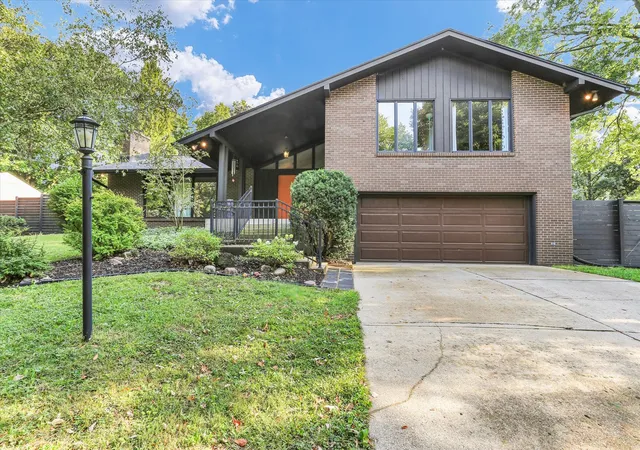 Photo 3 of Single family home for sale at 1103 Harrington Dr, Champaign, IL 61821 | MLS# 12732248 | Listing updated on 2026-09-16