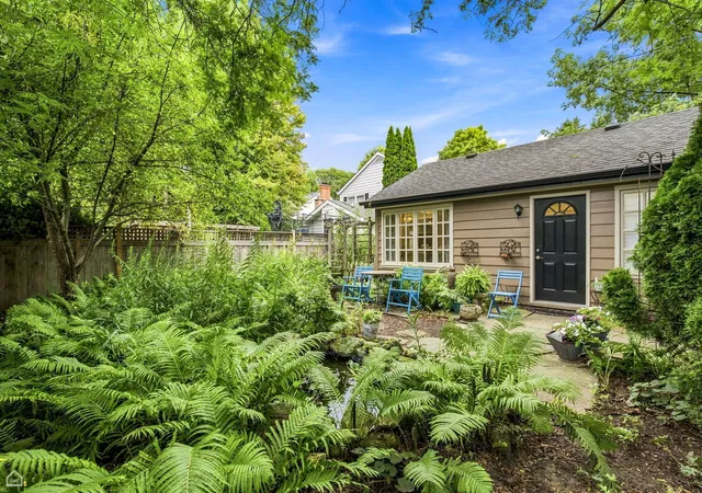 Photo 3 of Single family home for sale at 901 Cherokee Rd, Wilmette, IL 60091 | MLS# 12732318 | Listing updated on 2026-10-05