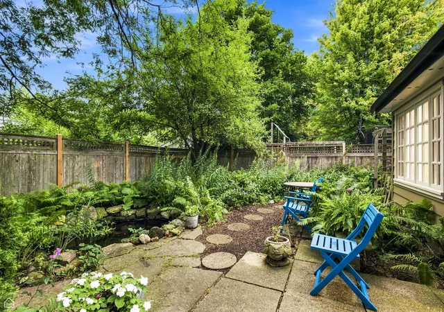 Photo 3 of Single family home for sale at 901 Cherokee Rd, Wilmette, IL 60091 | MLS# 12732318 | Listing updated on 2026-10-05