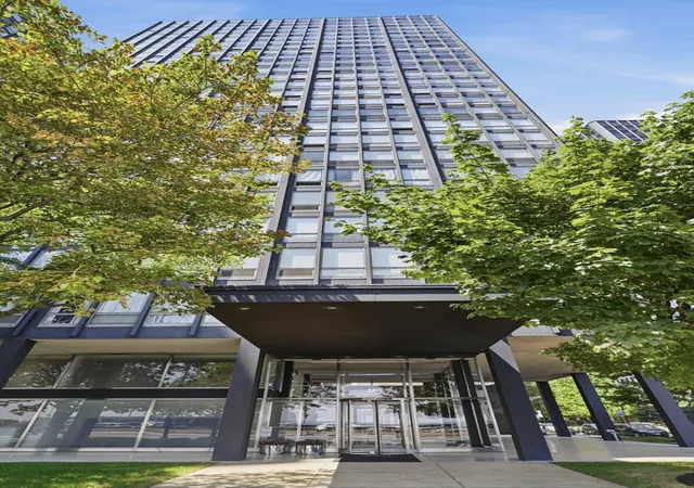 Photo 1 of Condo for sale at 880 N Lake Shore Dr #10C, Chicago, IL 60611 | MLS# 12732372 | Listing updated on 2026-10-14