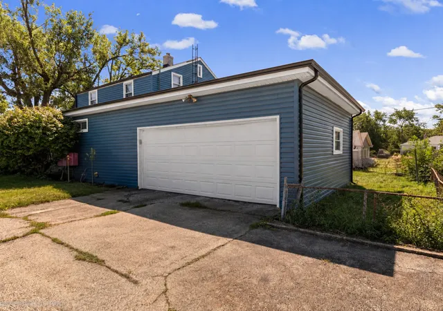 Photo 16 of Single family home for sale at 895 N 5th Avenue, Kankakee, IL 60901 | MLS# 12732512 | Listing updated on 2026-09-07