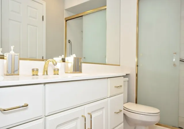 Photo 2 of Condo for sale at 2000 Chestnut Ave #207, Glenview, IL 60025 | MLS# 12732548 | Listing updated on 2026-09-23