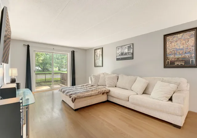 Photo 3 of Condo for sale at 512 Redondo Dr #110, Downers Grove, IL 60516 | MLS# 12732560 | Listing updated on 2026-09-16