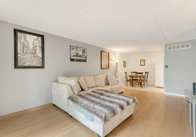 Photo 4 of Condo for sale at 512 Redondo Dr #110, Downers Grove, IL 60516 | MLS# 12732560 | Listing updated on 2026-09-16