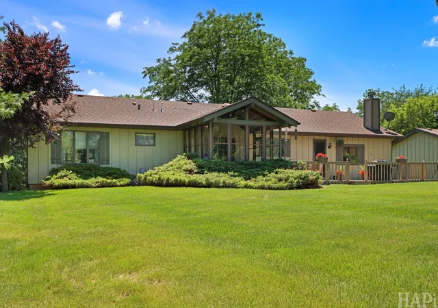 Photo 2 of Single family home for sale at 1702 Breezy Lawn Rd, Spring Grove, IL 60081 | MLS# 12732570 | Listing updated on 2026-09-14