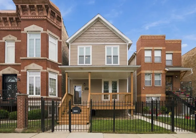 Photo 1 of Single family home for sale at 4009 S Vincennes Ave, Chicago, IL 60653 | MLS# 12732589 | Listing updated on 2026-09-29