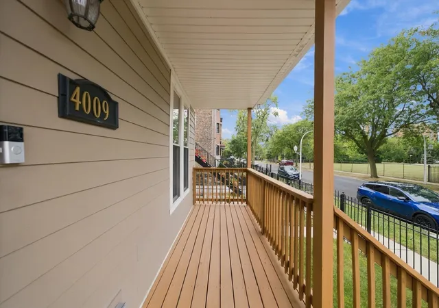 Photo 2 of Single family home for sale at 4009 S Vincennes Ave, Chicago, IL 60653 | MLS# 12732589 | Listing updated on 2026-09-29