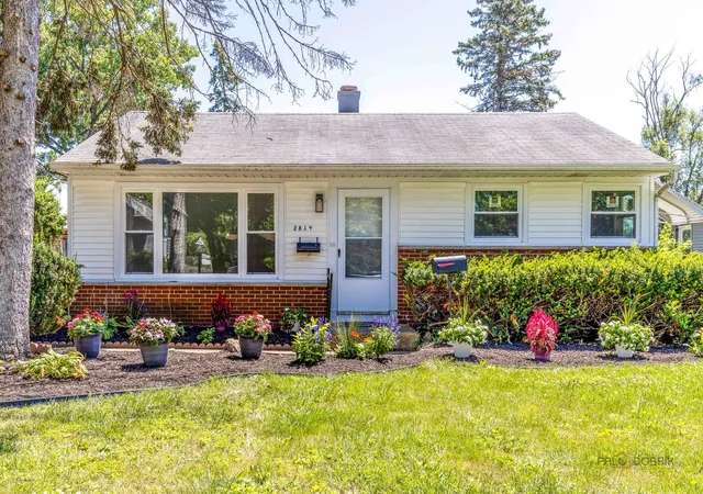 Photo 1 of Single family home for sale at 2814 Cardinal Dr, Rolling Meadows, IL 60008 | MLS# 12732596 | Listing updated on 2026-09-22