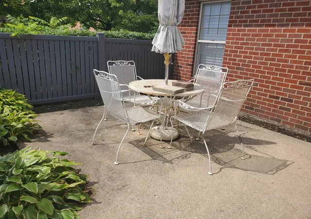 Photo 3 of Townhouse for sale at 103 162 Avenue #3C, South Holland, IL 60473 | MLS# 12732716 | Listing updated on 2026-10-09