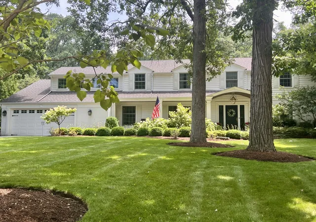 1st image of 1035 Forest Hill Rd, Lake Forest, IL 60045 | MLS# 12732791