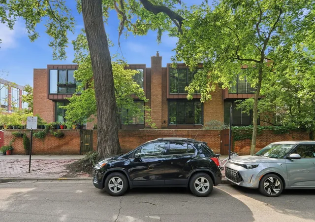 Townhouse for sale at 2206 N Burling St, Chicago, IL 60614 | MLS# 12732819