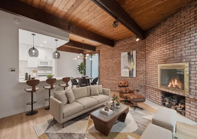 Photo 1 of Townhouse for sale at 2206 N Burling St, Chicago, IL 60614 | MLS# 12732819 | Listing updated on 2026-09-14