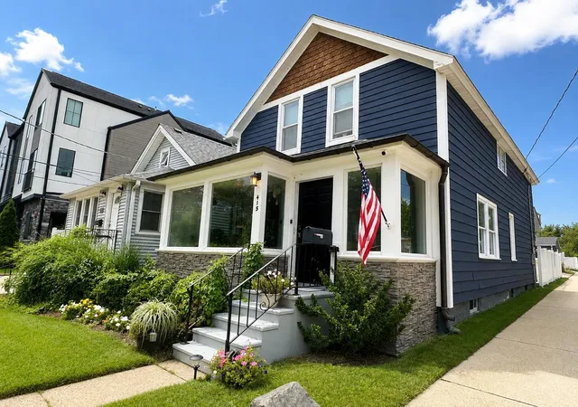 Photo 1 of Sale Pending at 415 Bloom St, Highland Park, IL 60035 | MLS# 12732836 | Listing updated on 2026-09-13