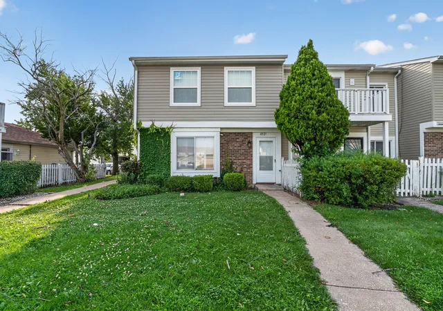 Townhouse for sale at 4521 Province Town Dr, Country Club Hills, IL 60478 | MLS# 12732845