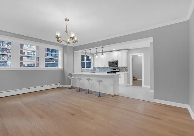 Listing Photo 5 - Condo for sale in building located at 3750 N Lake Shore Dr, Chicago, IL 60613 - Unit #2C