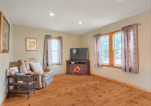 Photo 3 of Single family home for sale at 10749 S Kedzie Ave, Chicago, IL 60655 | MLS# 12732976 | Listing updated on 2026-09-20