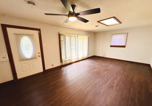 Photo 3 of Single family home for sale at 432 Natoma St, Park Forest, IL 60466 | MLS# 12733042 | Listing updated on 2026-09-18