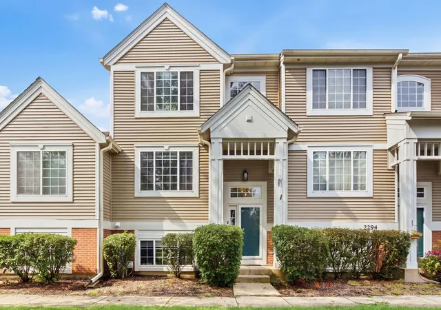 Townhouse for sale at 2292 Daybreak Dr, Aurora, IL 60503 | MLS# 12733091