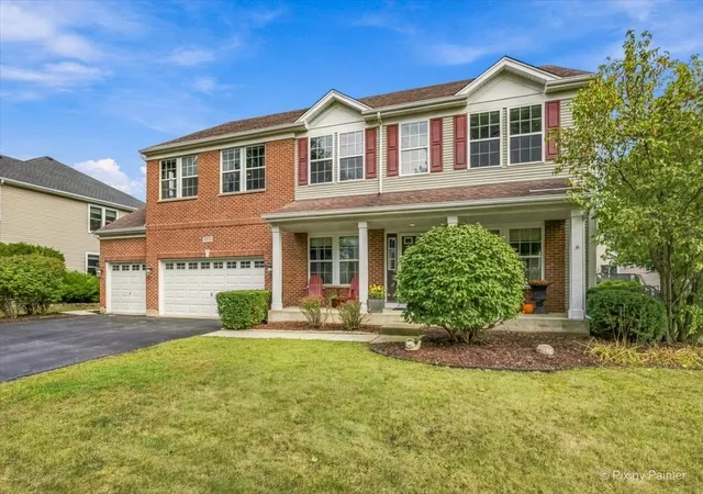Photo 2 of Single family home for sale at 1075 Robinson St, Elburn, IL 60119 | MLS# 12733096 | Listing updated on 2026-09-23