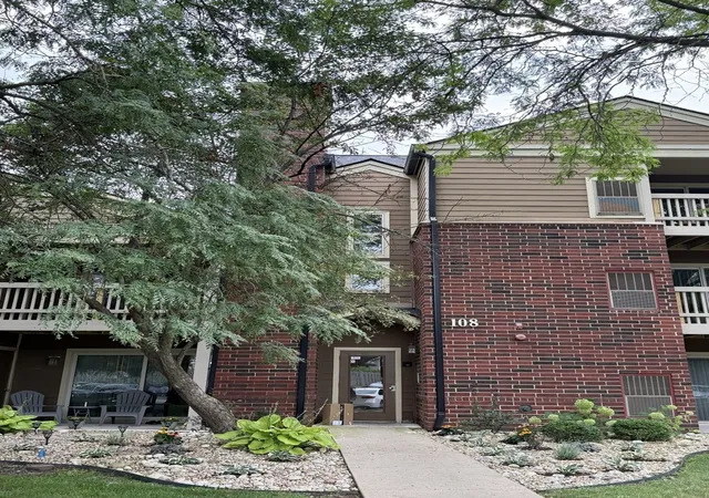 Photo 1 of Condo for sale at 108 Glengarry Dr #304, Bloomingdale, IL 60108 | MLS# 12733192 | Listing updated on 2026-09-19
