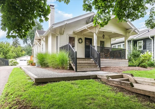 Photo 1 of Sale Pending at 225 Coolidge Ave, Barrington, IL 60010 | MLS# 12733199 | Listing updated on 2026-09-13