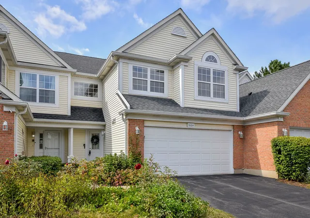 Photo 1 of Townhouse for sale at 1004 Charlestowne Dr, West Chicago, IL 60185 | MLS# 12733313 | Listing updated on 2026-09-24
