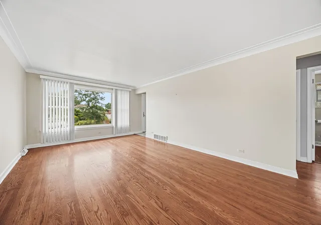 Photo 3 of Single family home for sale at 4524 W 100th Place, Oak Lawn, IL 60453 | MLS# 12733320 | Listing updated on 2026-09-23