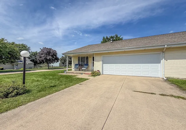 Photo 3 of Townhouse for sale at 2626 Natalie Dr, Champaign, IL 61822 | MLS# 12733324 | Listing updated on 2026-09-04