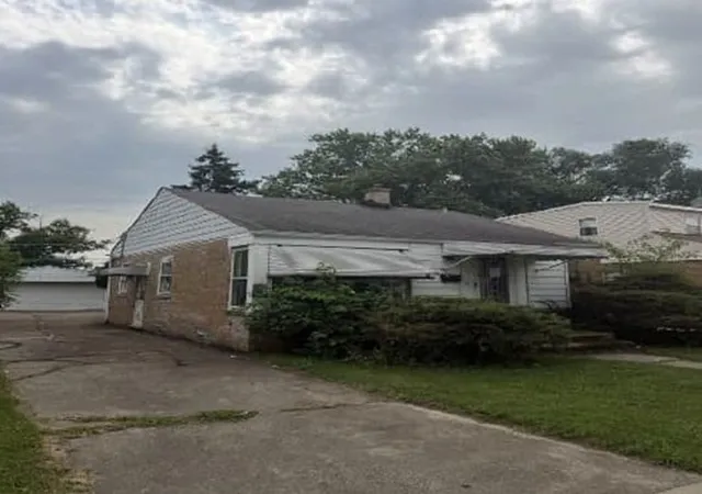3rd image of 417 48Th Ave, Bellwood, IL 60104 | MLS# 12733325