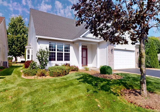 Photo 3 of Single family home for sale at 1486 W Grand Hvn Rd, Romeoville, IL 60446 | MLS# 12733400 | Listing updated on 2026-10-07