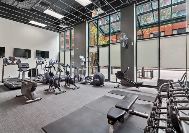 Listing Photo 2 - Condo for sale in building located at 400 W Ontario St, Chicago, IL 60654 - Unit #510