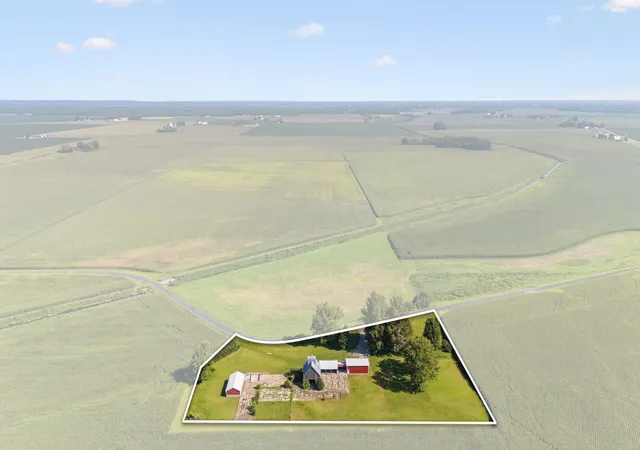 Photo 3 of Sale Pending at 13489 Lomax Rd, Prophetstown, IL 61277 | MLS# 12733598 | Listing updated on 2026-10-26