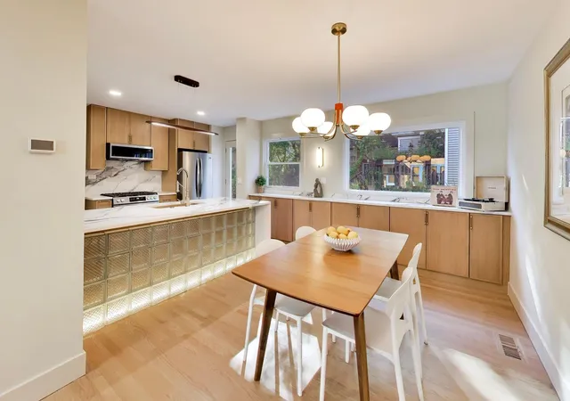 Photo 3 of Townhouse for sale at 406 South Blvd #C, Evanston, IL 60202 | MLS# 12733695 | Listing updated on 2026-10-06