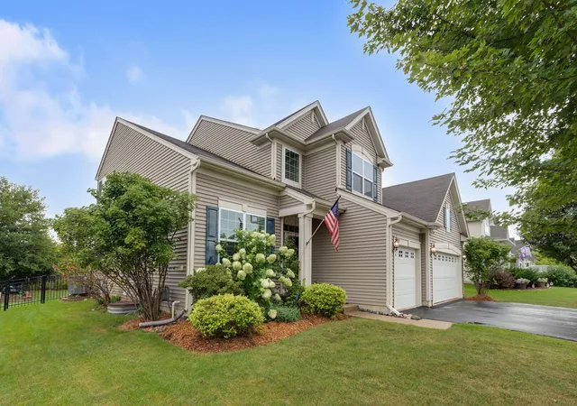 Photo 1 of Single family home for sale at 667 Seneca St, Volo, IL 60073 | MLS# 12733753 | Listing updated on 2026-09-12