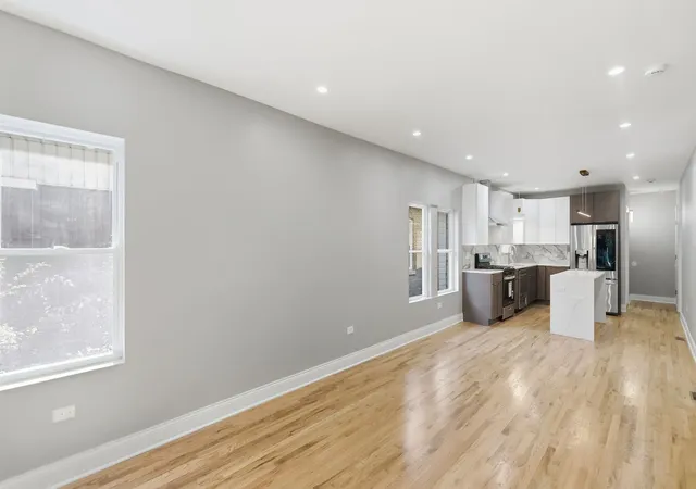Listing Photo 1 - Condo for sale in building located at 2516 Kenilworth Ave, Berwyn, IL 60402