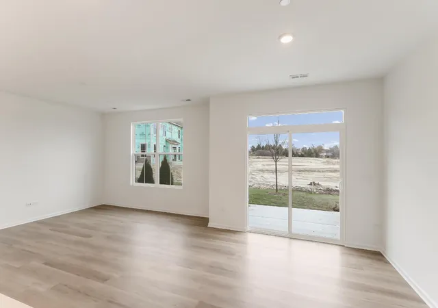Photo 3 of Townhouse for sale at 15445 W Amelia Cir, Lockport, IL 60441 | MLS# 12733919 | Listing updated on 2026-10-03