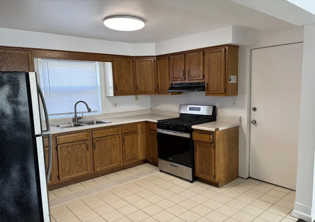 Photo 4 of Condo for sale at 5700 W Montrose Ave #1-C, Chicago, IL 60634 | MLS# 12733925 | Listing updated on 2026-08-30