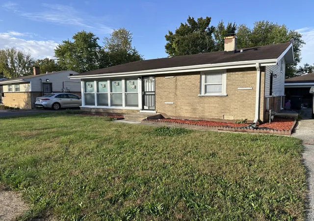 Single family home for sale at 16612 Oxford Dr, Markham, IL 60428 | MLS# 12733927