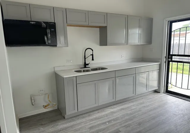 Photo 2 of Single family home for sale at 16612 Oxford Dr, Markham, IL 60428 | MLS# 12733927 | Listing updated on 2026-09-21
