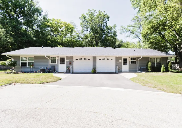 Photo 2 of Condo for sale at 7108 Lexington Ln #7108, Fox Lake, IL 60020 | MLS# 12733948 | Listing updated on 2026-09-23