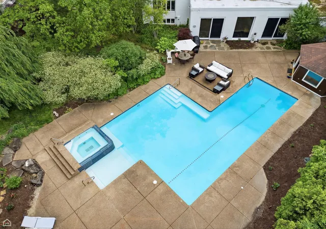 Photo 2 of Single family home for sale at 1540 Grant Rd, Northbrook, IL 60062 | MLS# 12733956 | Listing updated on 2026-09-14