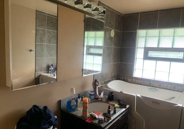Photo 4 of Single family home for sale at 17960 John Ave, Country Club Hills, IL 60478 | MLS# 12734058 | Listing updated on 2026-09-14
